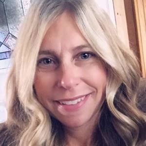 Meet your Posher, Angie